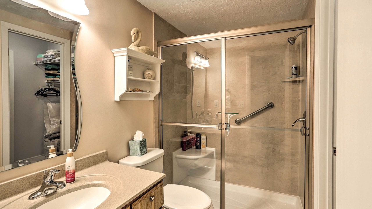Photo of Bathroom in Port Clinton