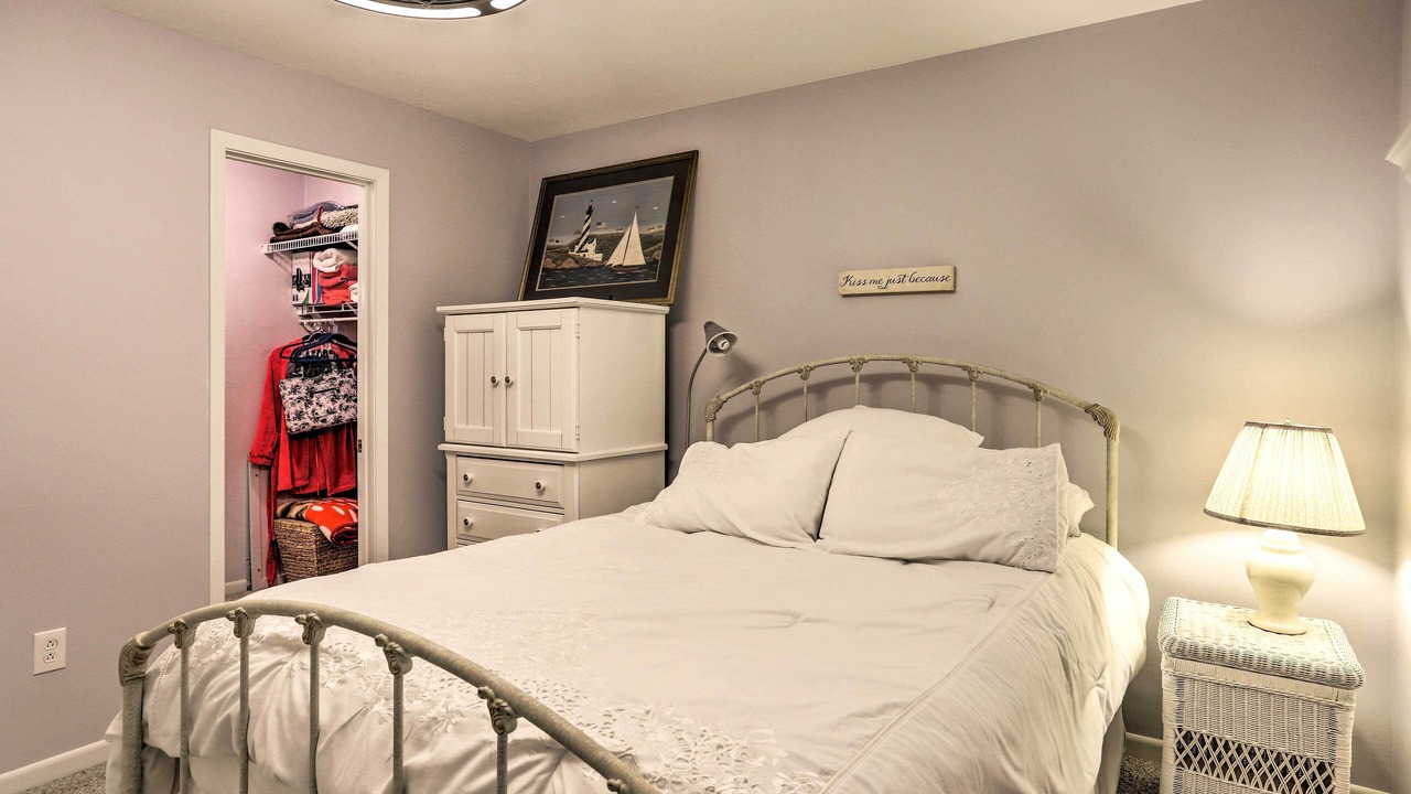 Photo of Bedroom in Port Clinton