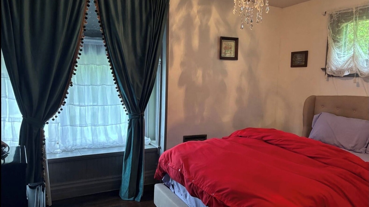 Photo of Bedroom in Derrick City