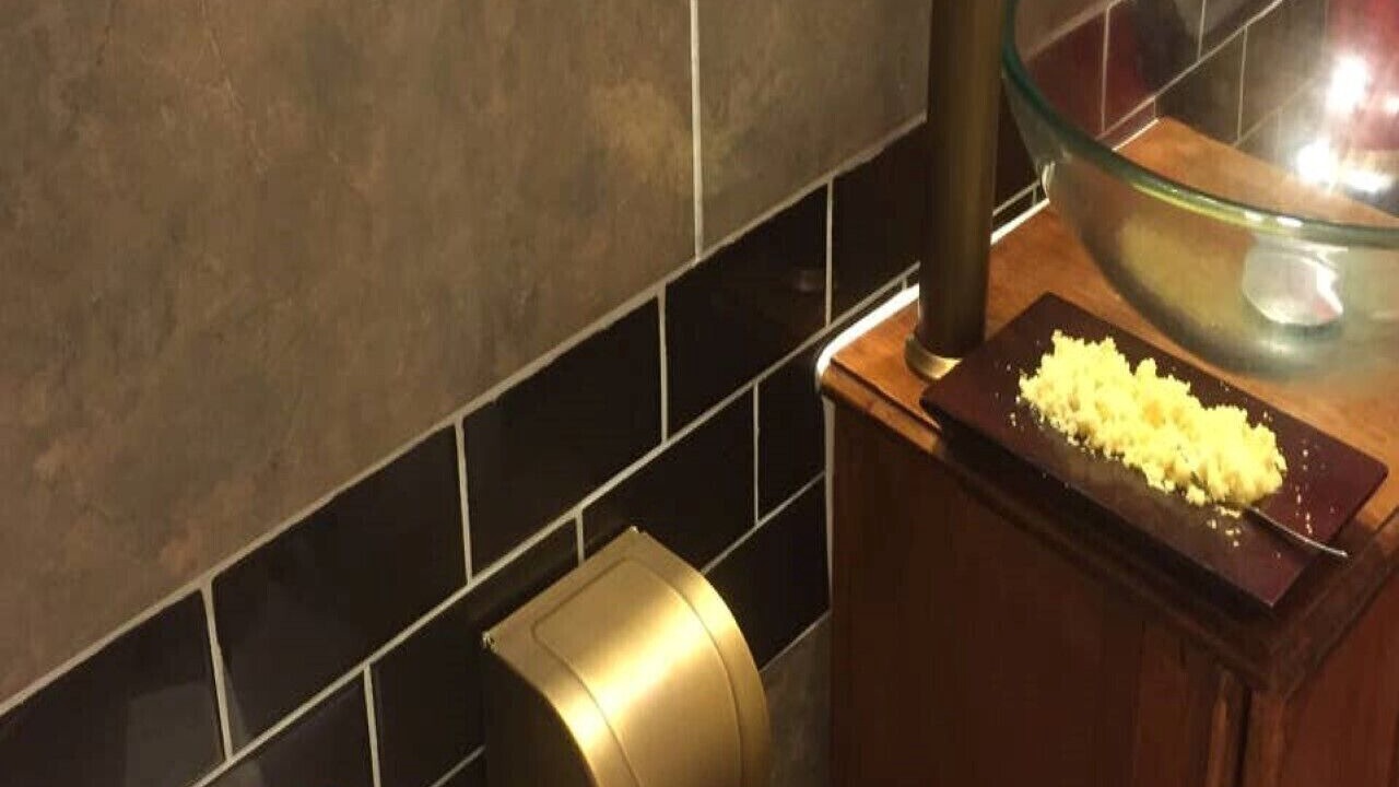 Photo of Bathroom in Downtown Niagara Falls