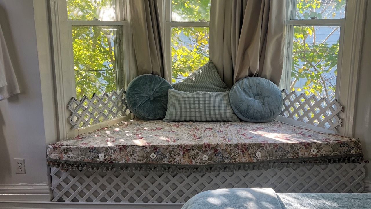 Photo of Bedroom in Downtown Niagara Falls