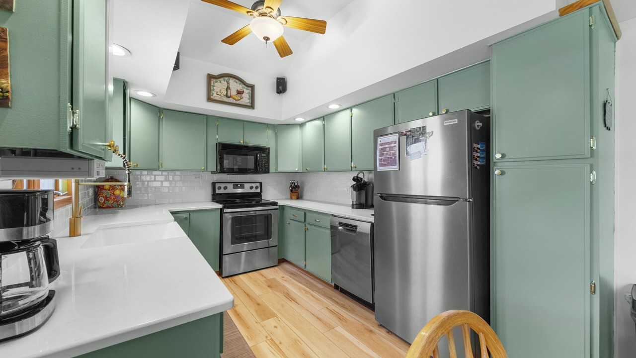 Photo of Kitchen in Town of Torrey