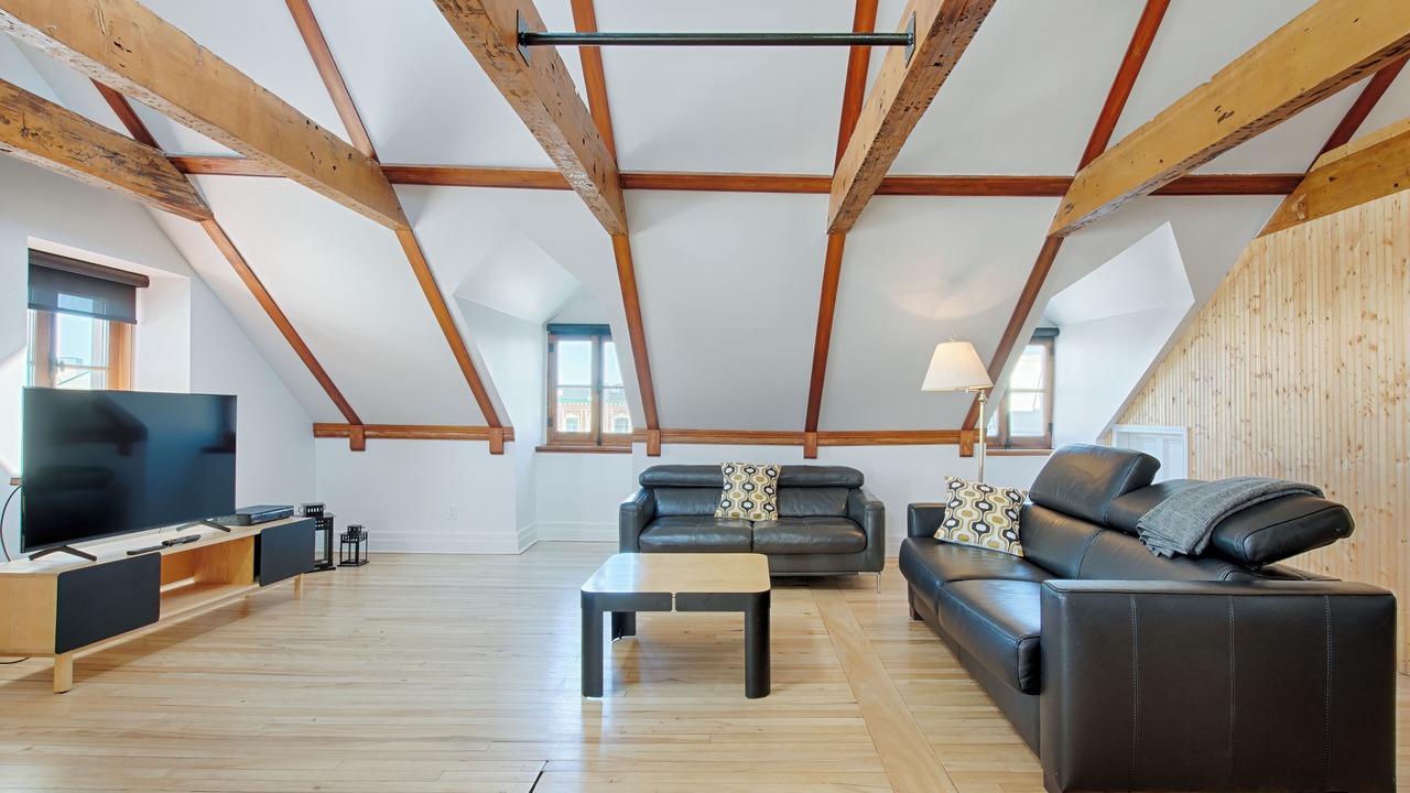 Photo of Livingroom in Centre-Ville