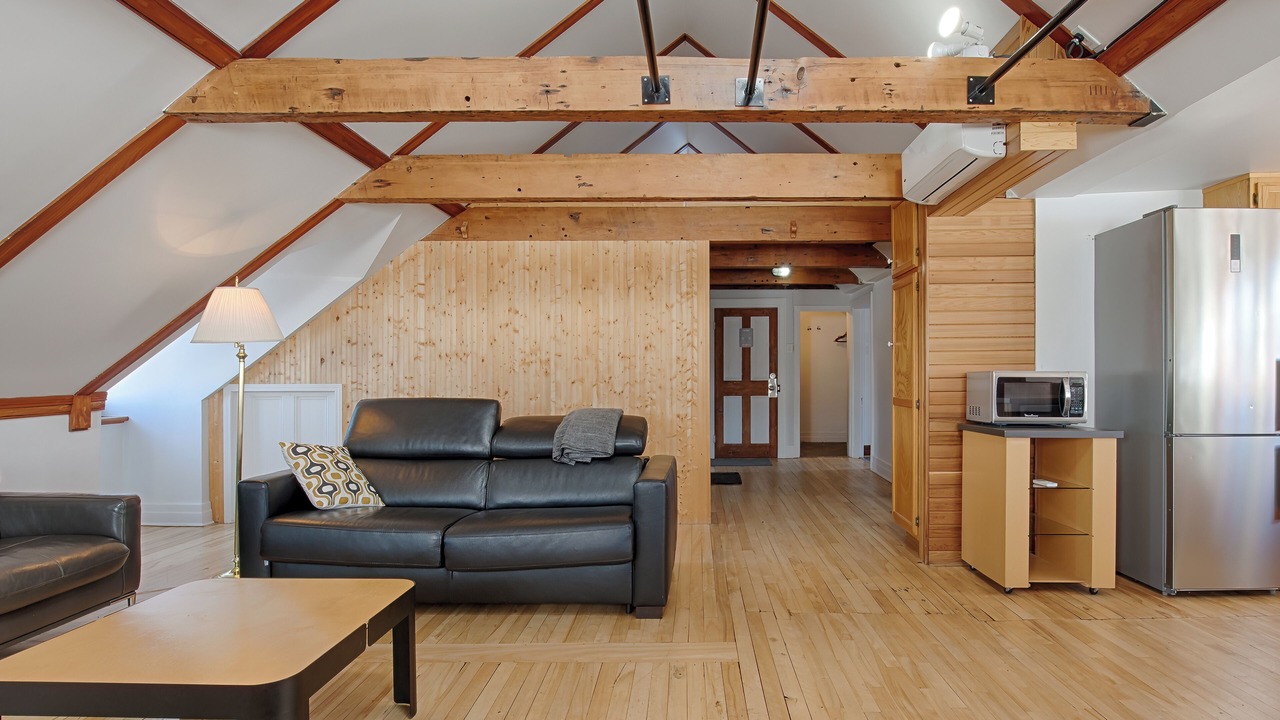 Photo of Livingroom in Centre-Ville