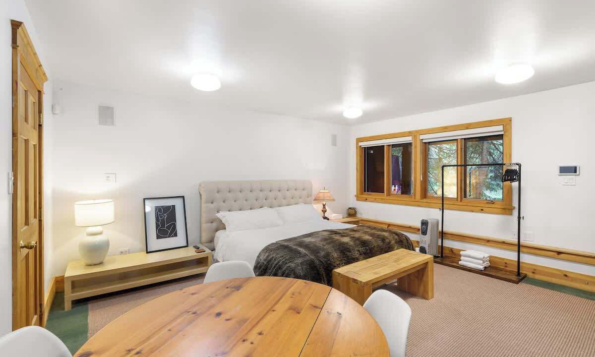 Photo of Bedroom in Blueberry Hill