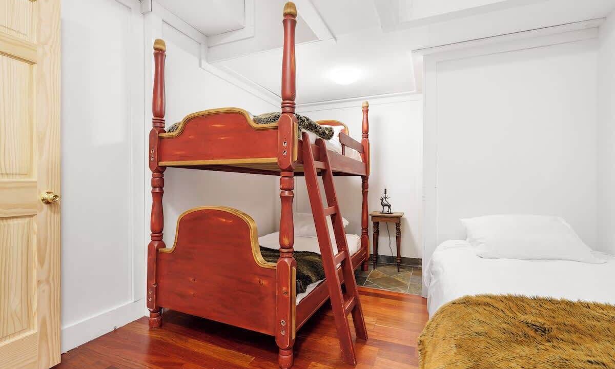 Photo of Bedroom in Blueberry Hill