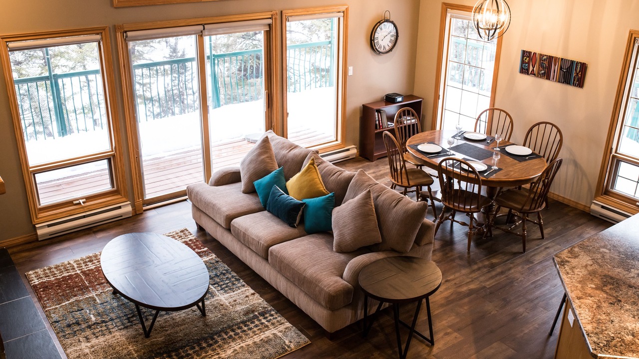 Photo of Livingroom in East Kootenay