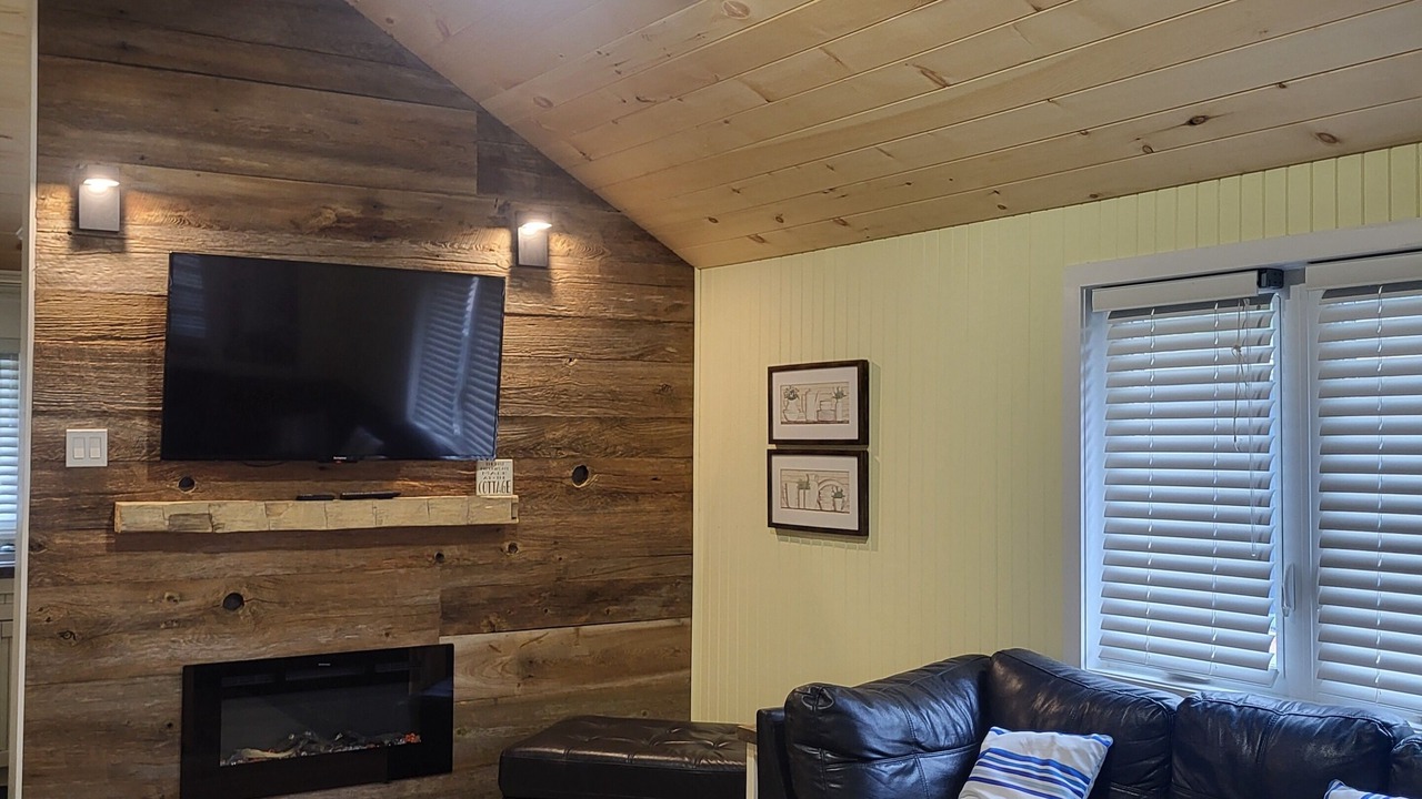 Photo of Livingroom in Tiny
