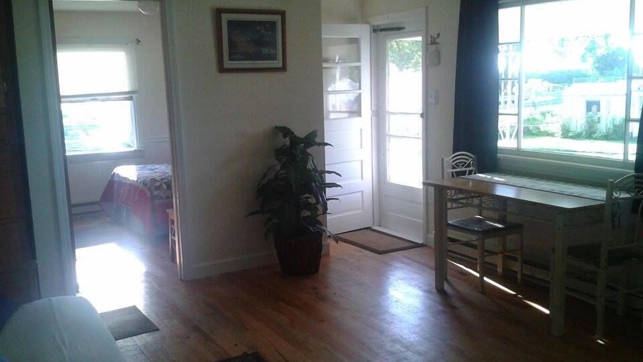 Photo of Bedroom in Lakeside
