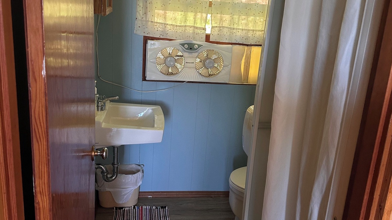 Photo of Bathroom in Kenora