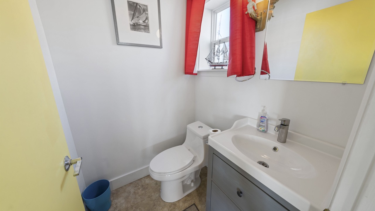 Photo of Bathroom in Huron