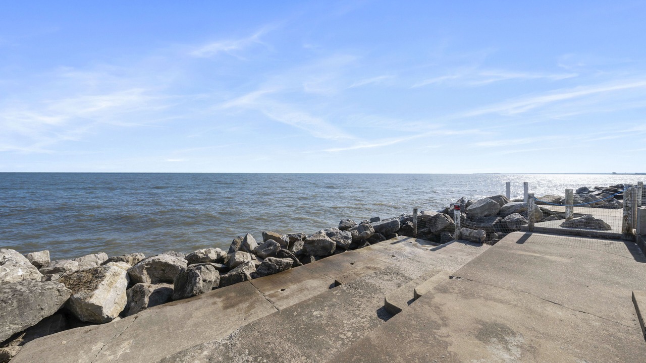Photo of Outdoor in Huron