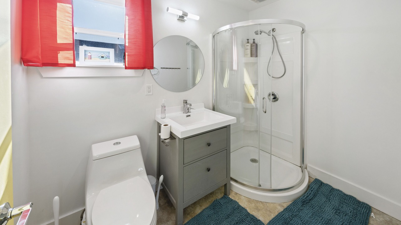Photo of Bathroom in Huron