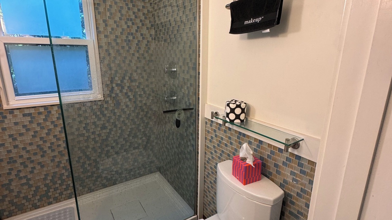 Photo of Bathroom in Lakeside