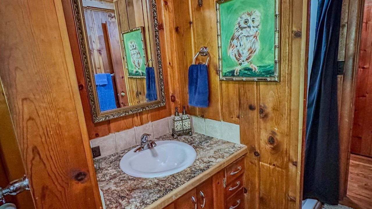 Photo of Bathroom in Greenbush