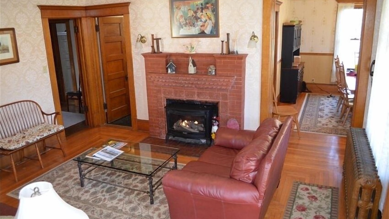 Photo of Livingroom in Great Valley