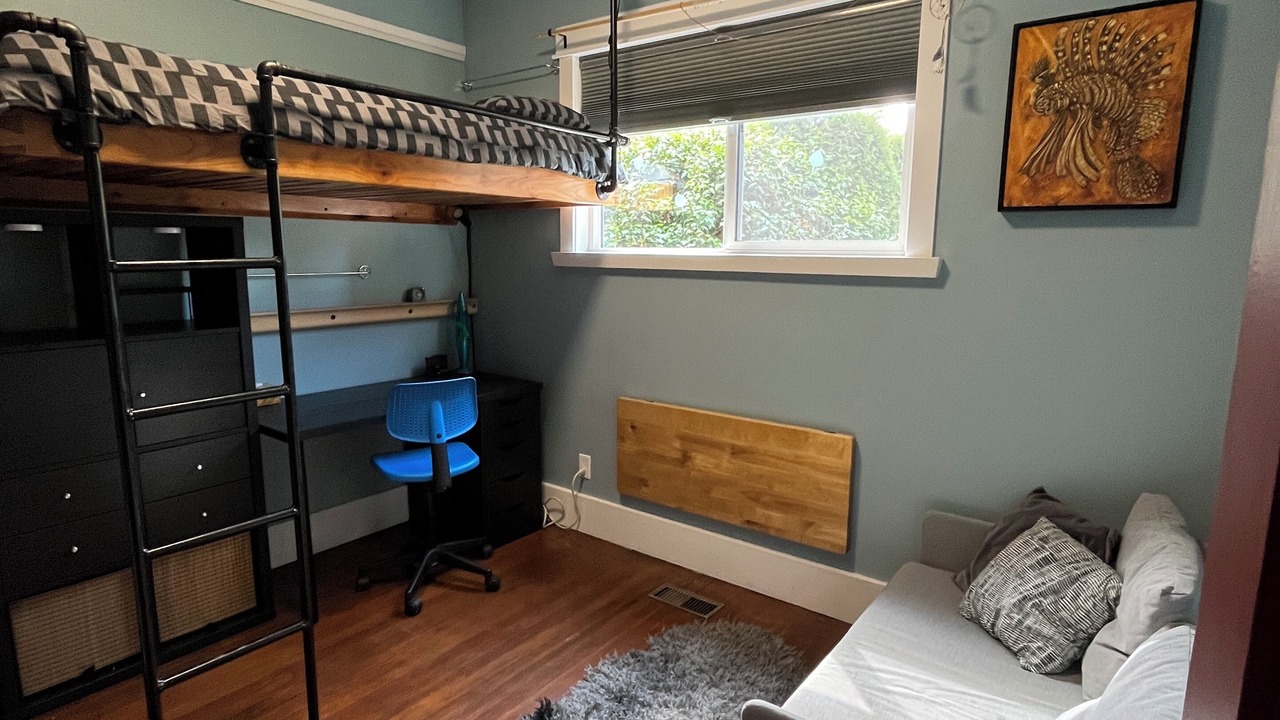 Photo of Livingroom in East Side