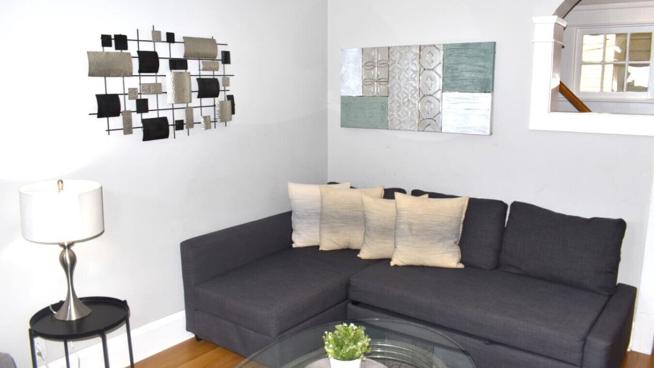 Photo of Livingroom in Lakewood