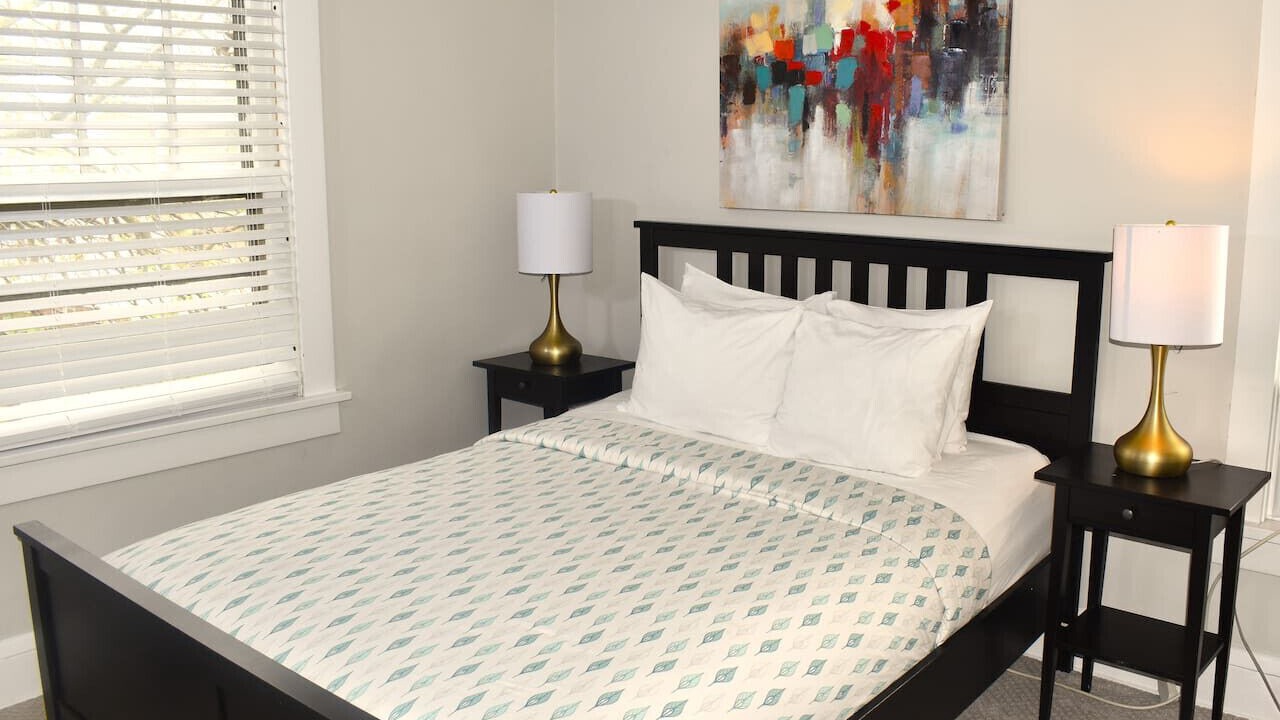Photo of Bedroom in Lakewood
