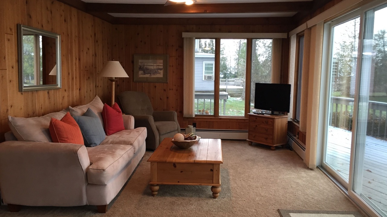 Photo of Livingroom in Glen Arbor