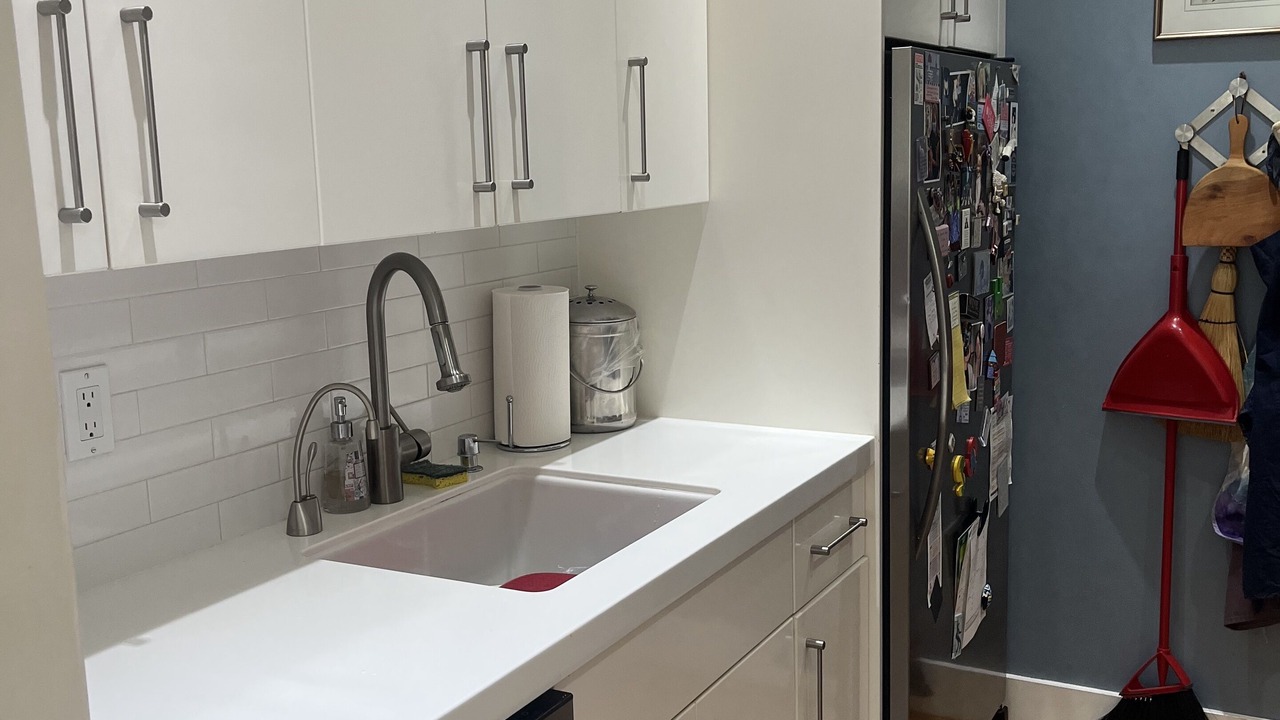 Photo of Kitchen in James Bay
