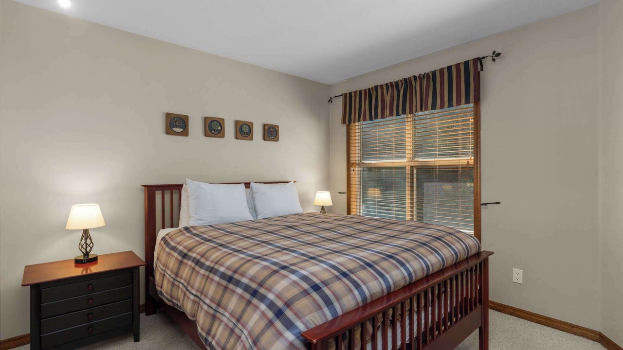Photo of Bedroom in Blackcomb