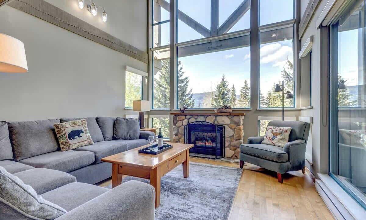 Photo of Livingroom in Upper Village