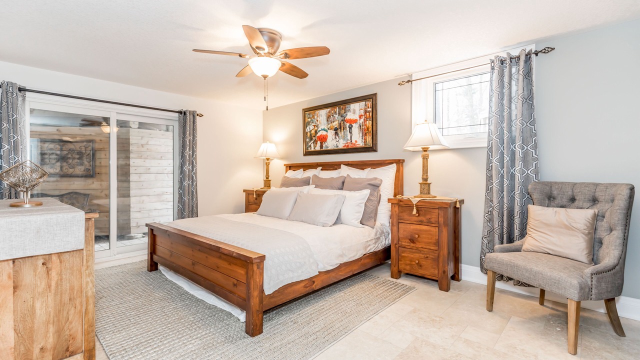 Photo of Bedroom in Oro-Medonte