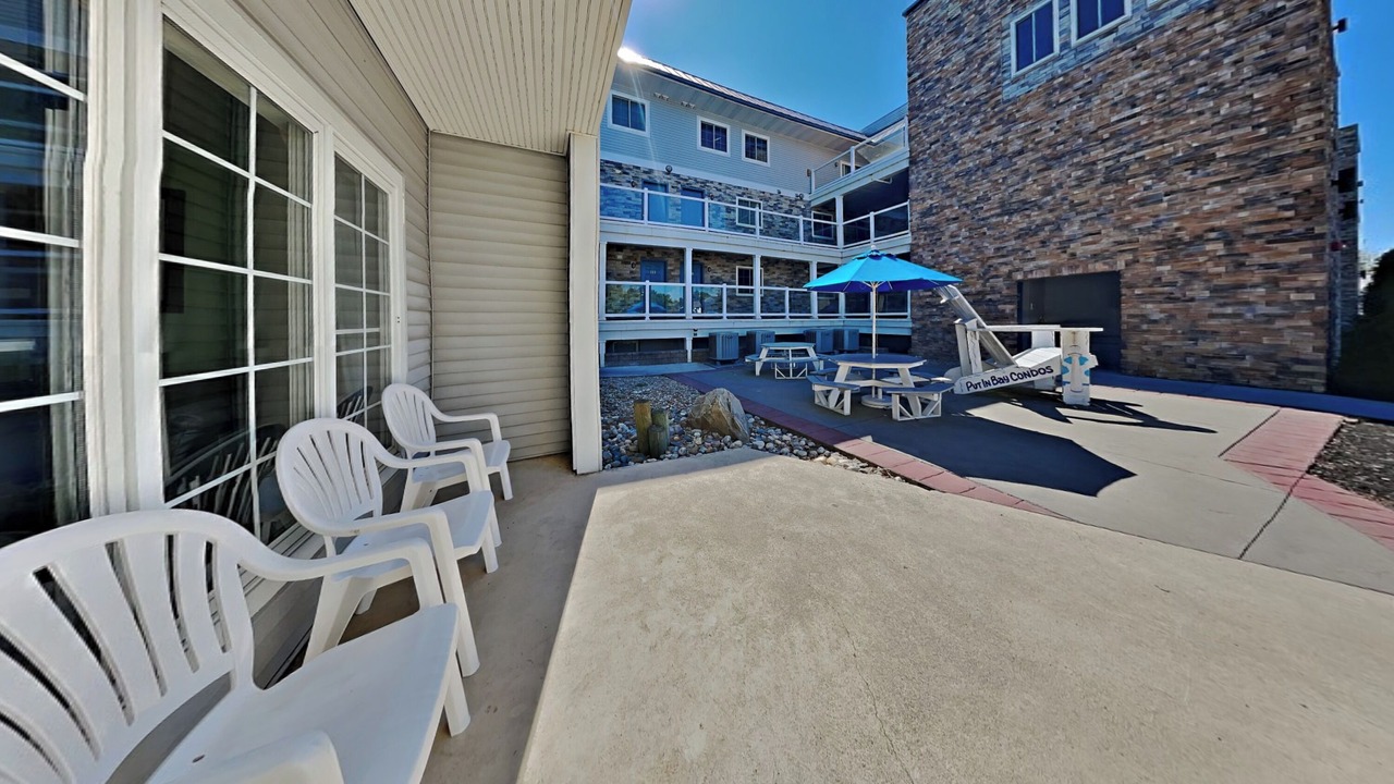 Photo of Patio Balcony in Put-in-Bay