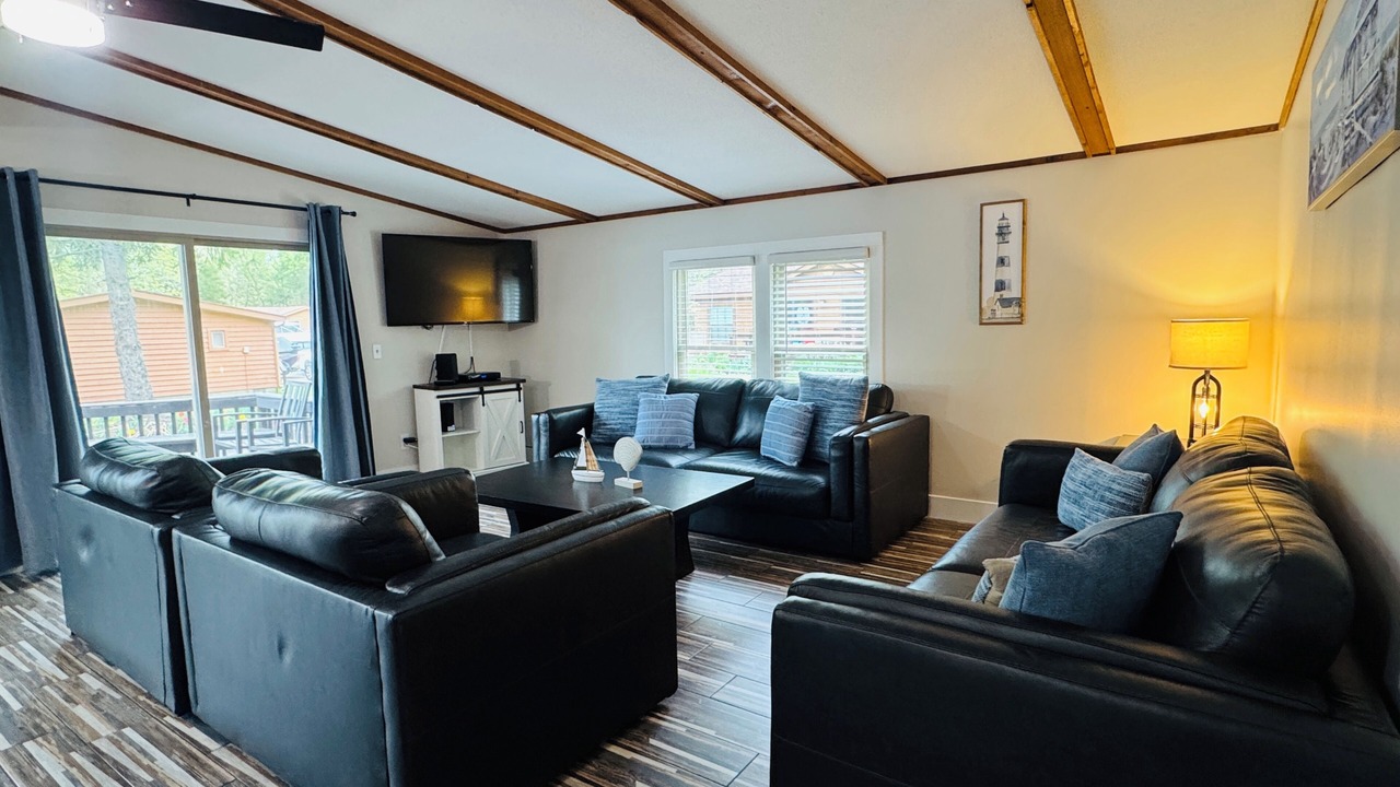 Photo of Livingroom in Put-in-Bay