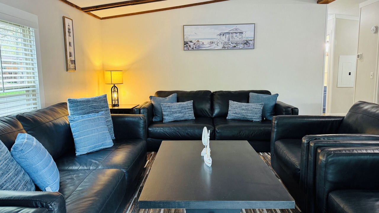 Photo of Livingroom in Put-in-Bay