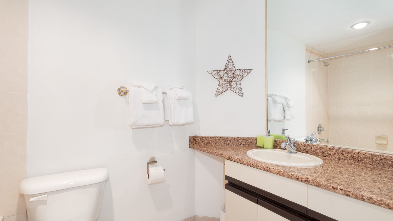 Photo of Bathroom in Blueberry Hill