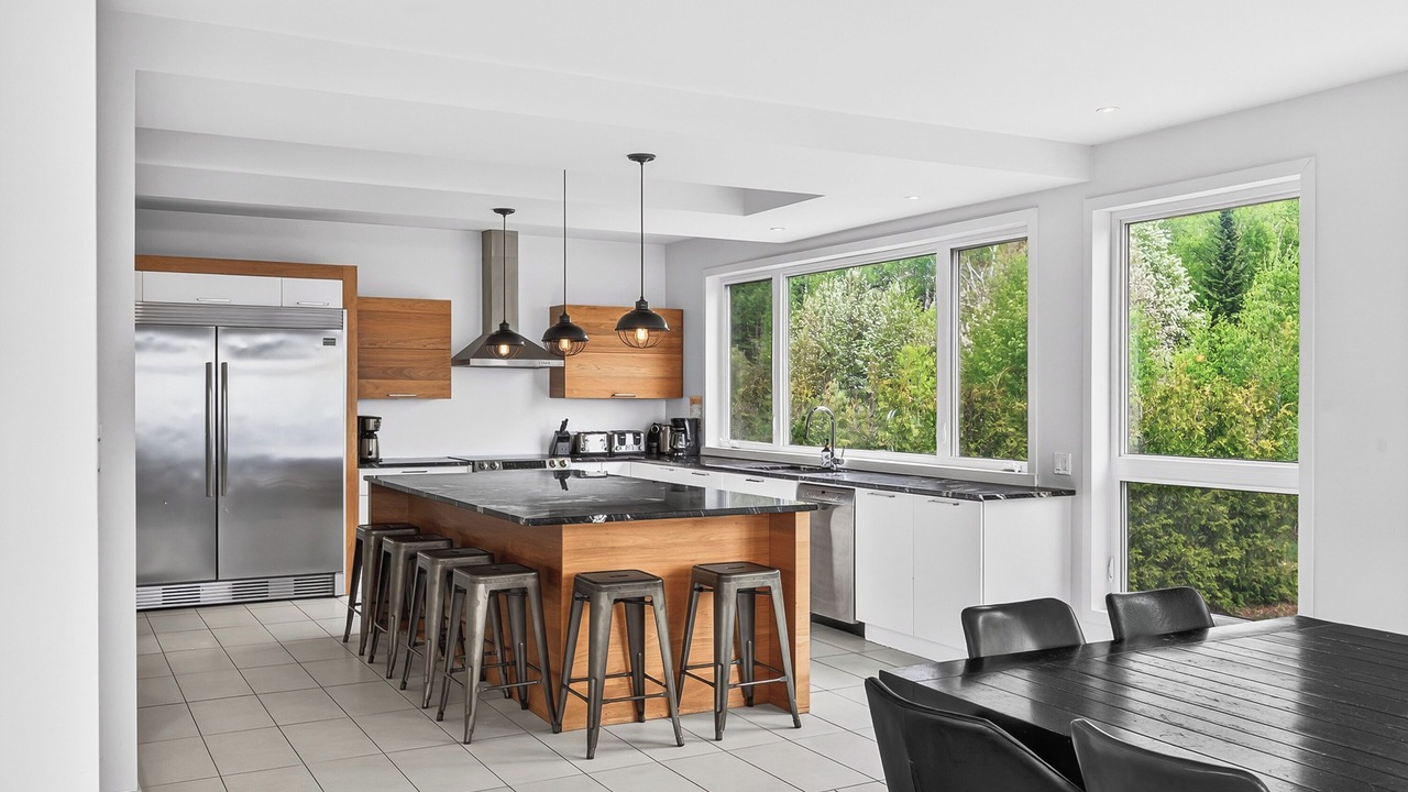 Photo of Kitchen in Petite-Riviere-Saint-Francois