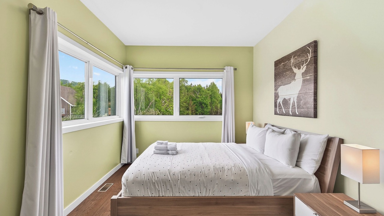 Photo of Bedroom in Petite-Riviere-Saint-Francois
