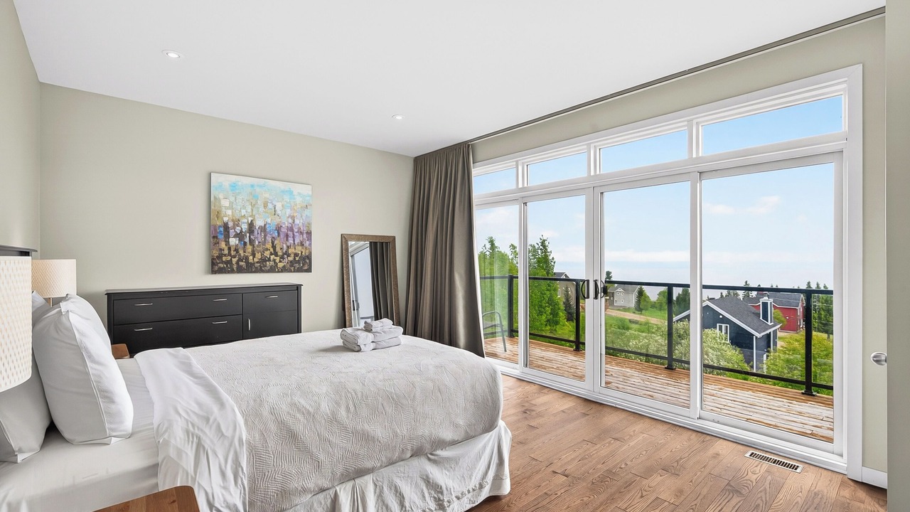 Photo of Bedroom in Petite-Riviere-Saint-Francois