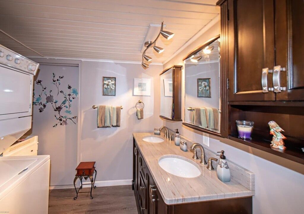 Photo of Bathroom in Sawyer