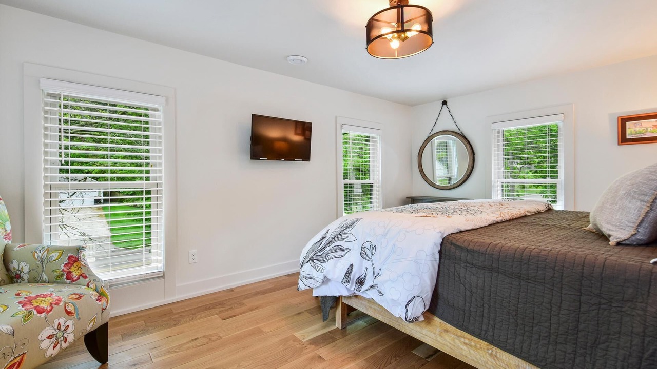 Photo of Bedroom in Saugatuck
