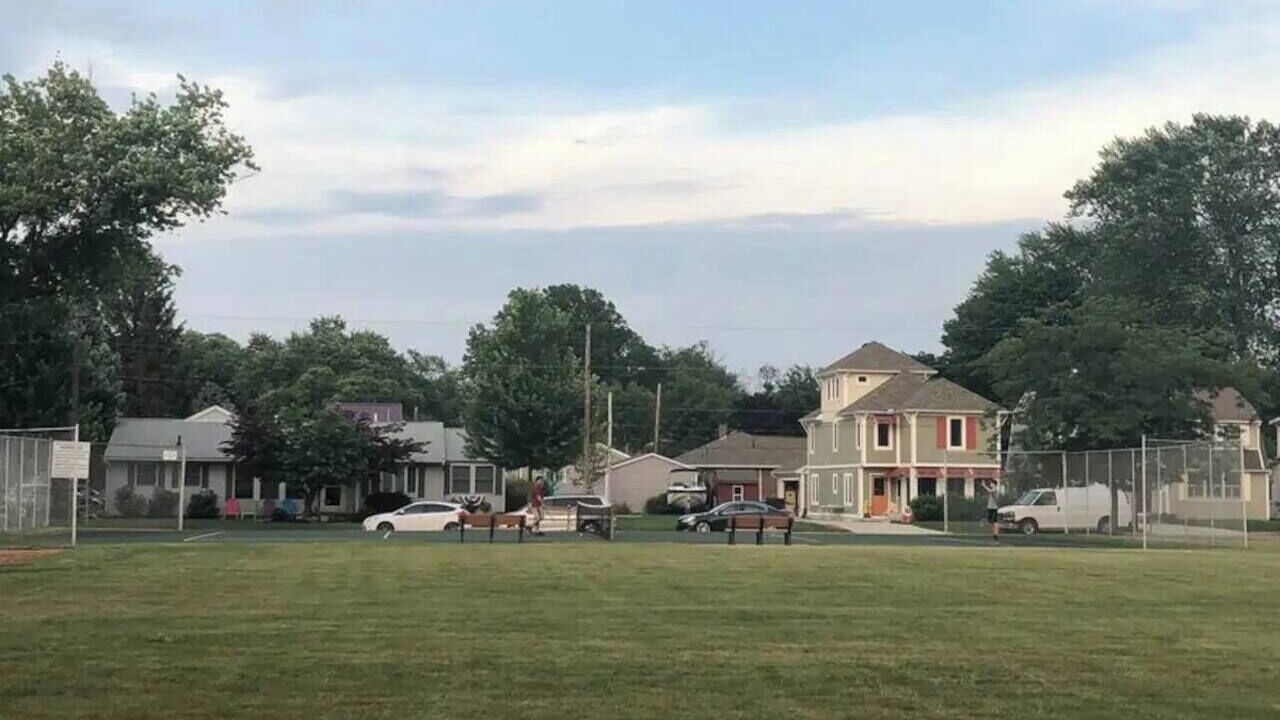 Photo of Others in Huron