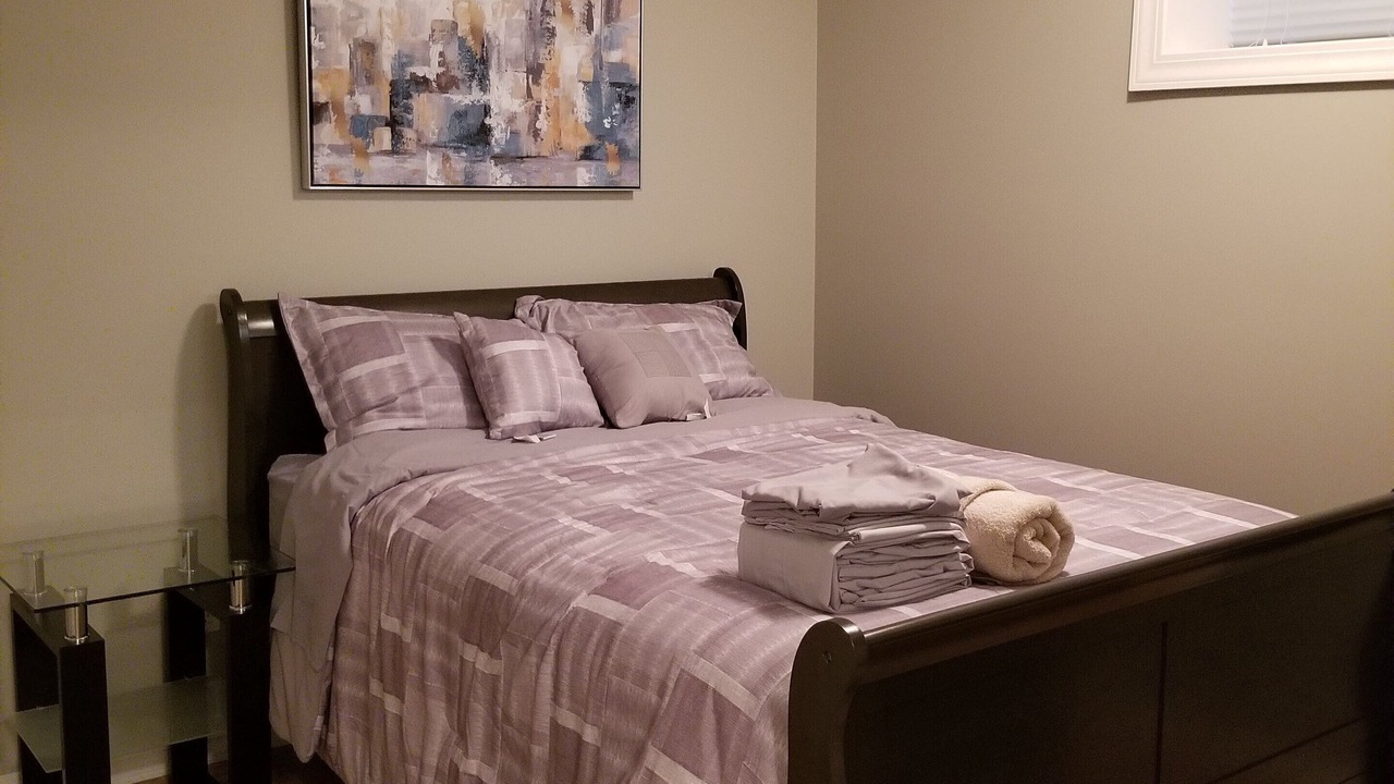 Photo of Bedroom in North Central Edmonton
