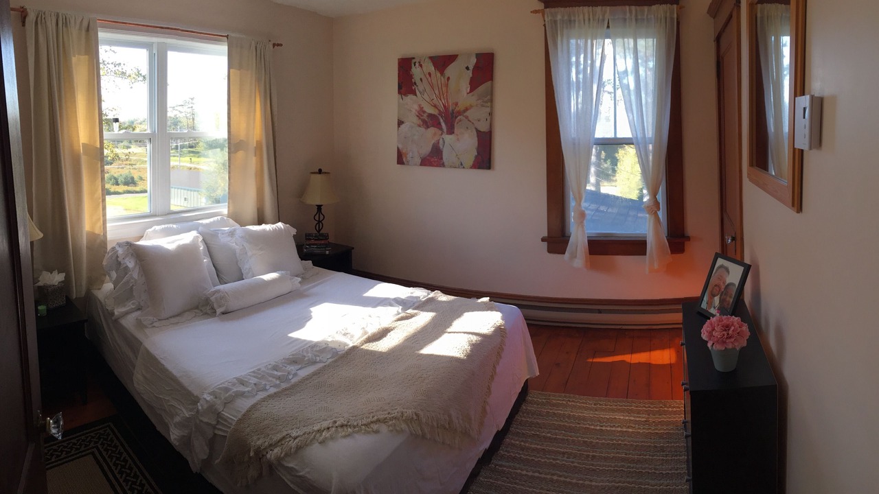 Photo of Bedroom in Lunenburg