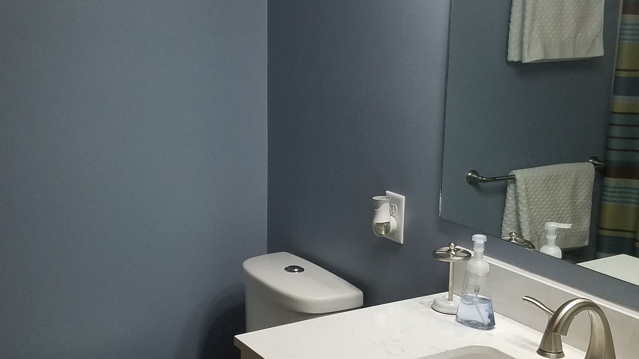Photo of Bathroom in Oak Harbor