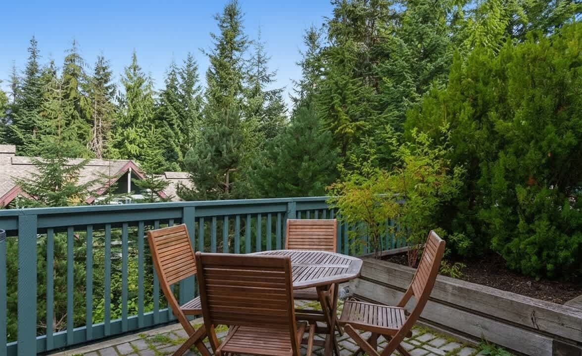 Photo of Outdoor in Upper Village