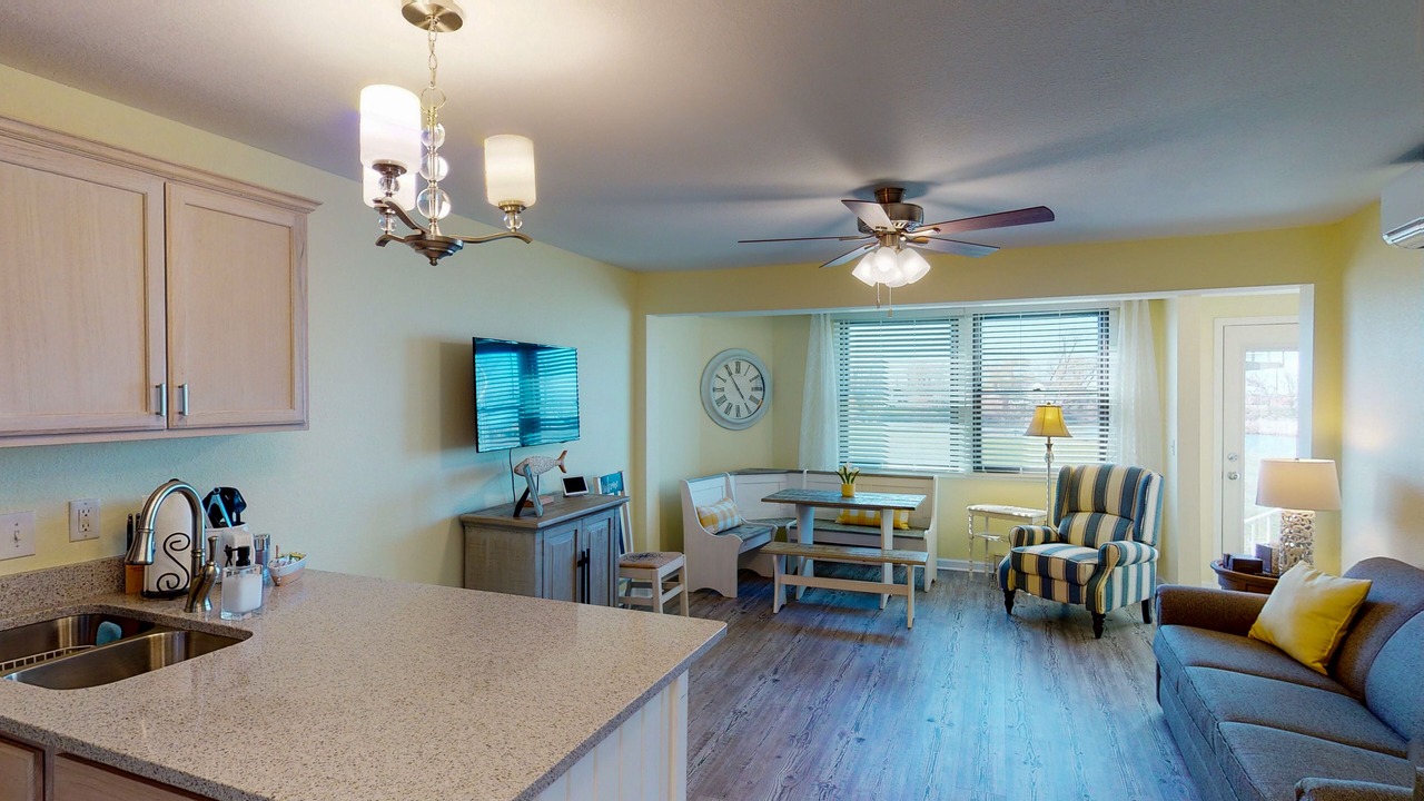 Photo of Livingroom in Oak Harbor