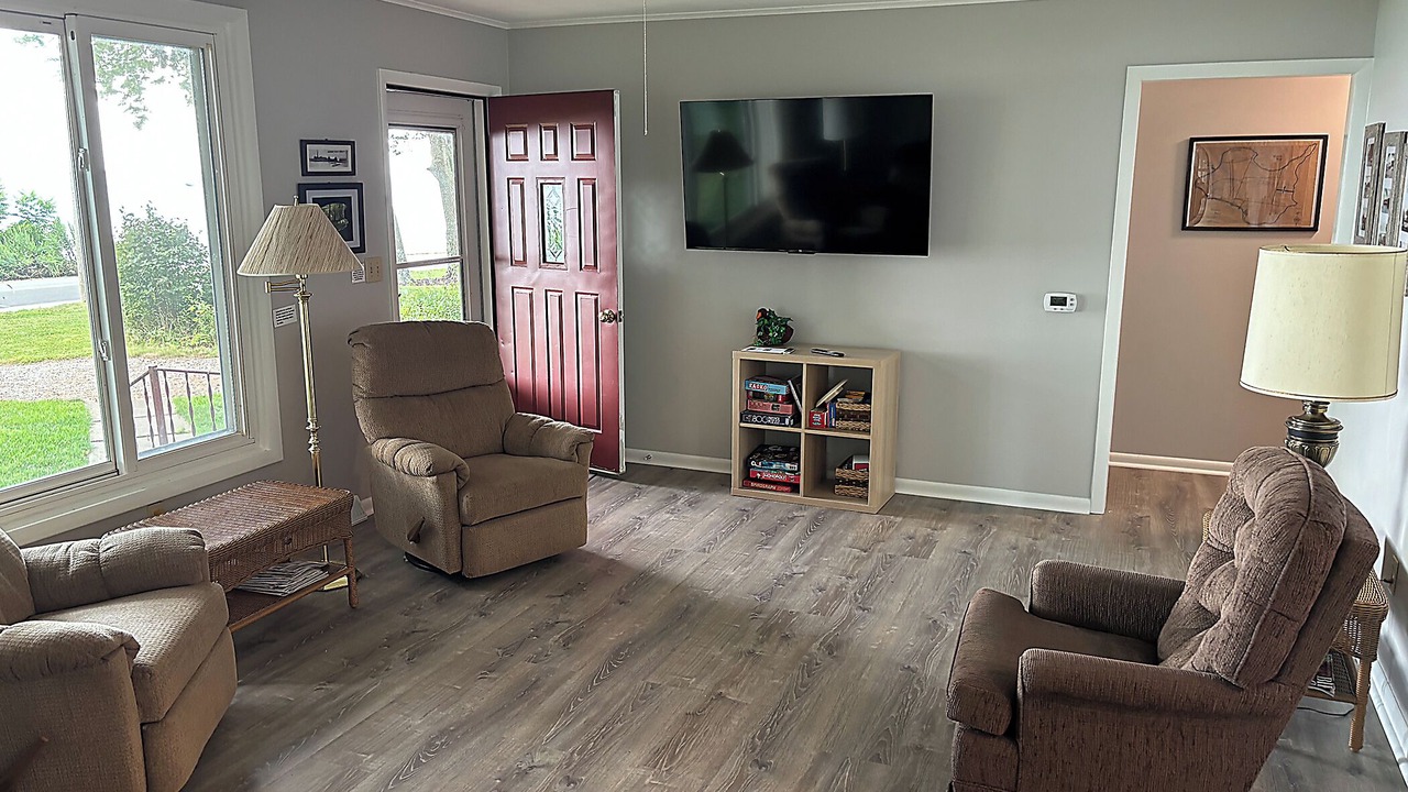 Photo of Livingroom in Kelleys Island