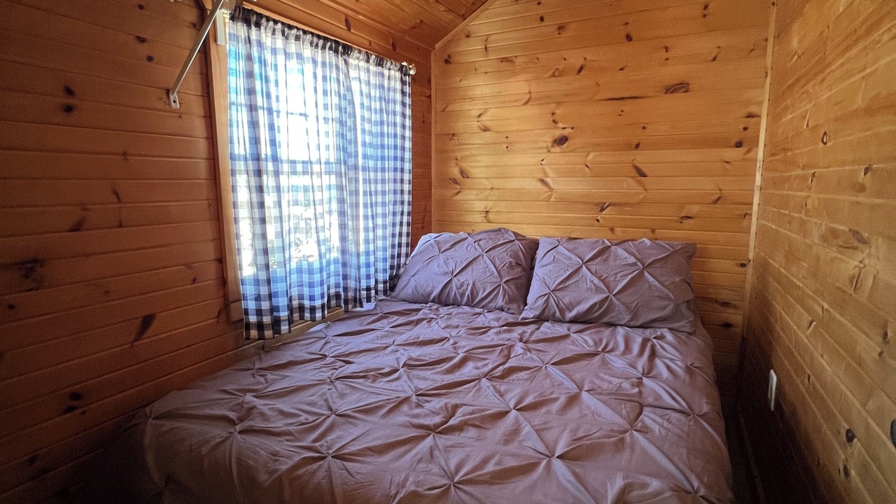 Photo of Bedroom in Wasaga Beach