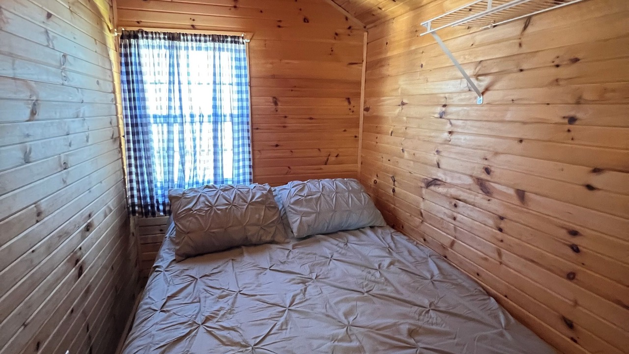Photo of Bedroom in Wasaga Beach
