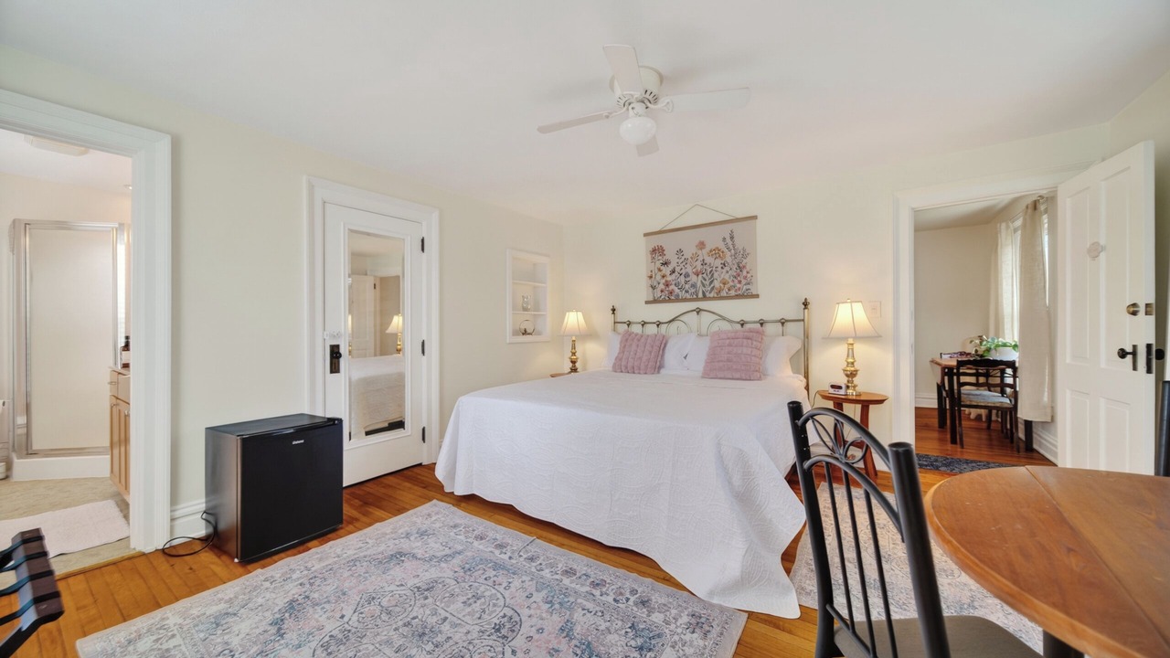 Photo of Bedroom in Girard