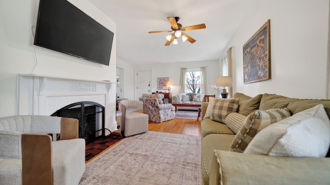 Photo of Livingroom in Girard