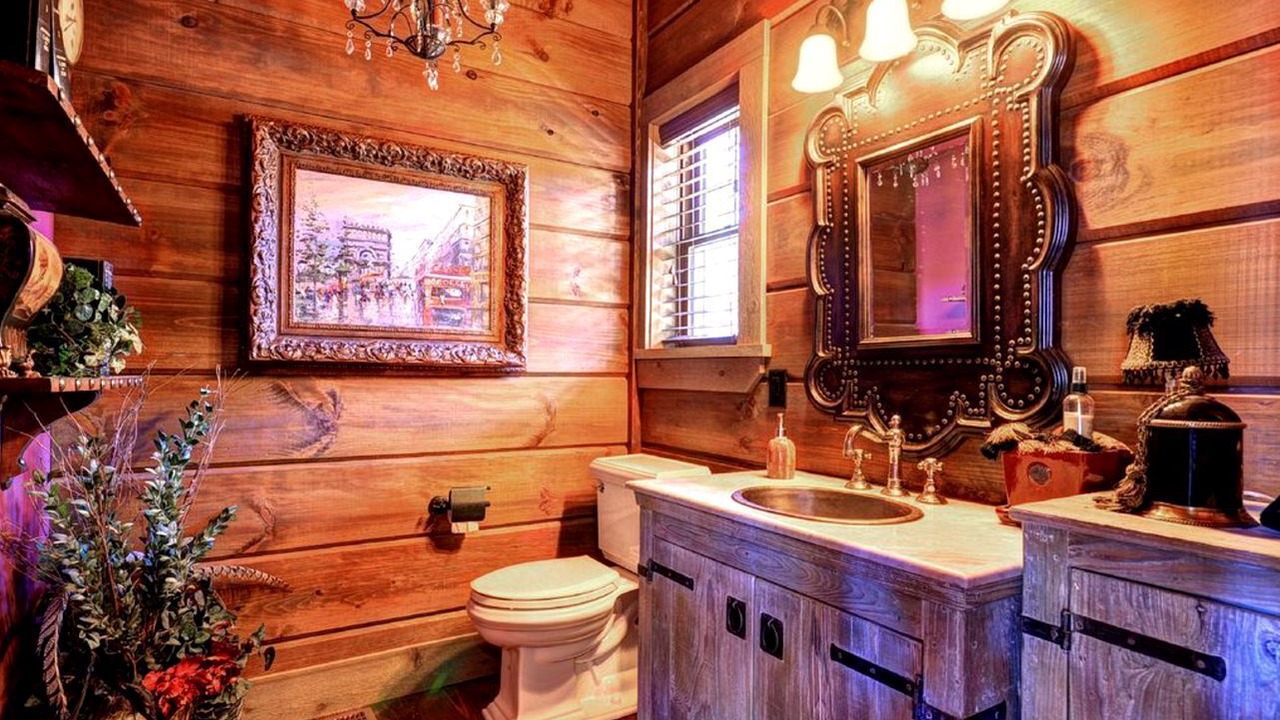 Photo of Bathroom in Eagle Lake