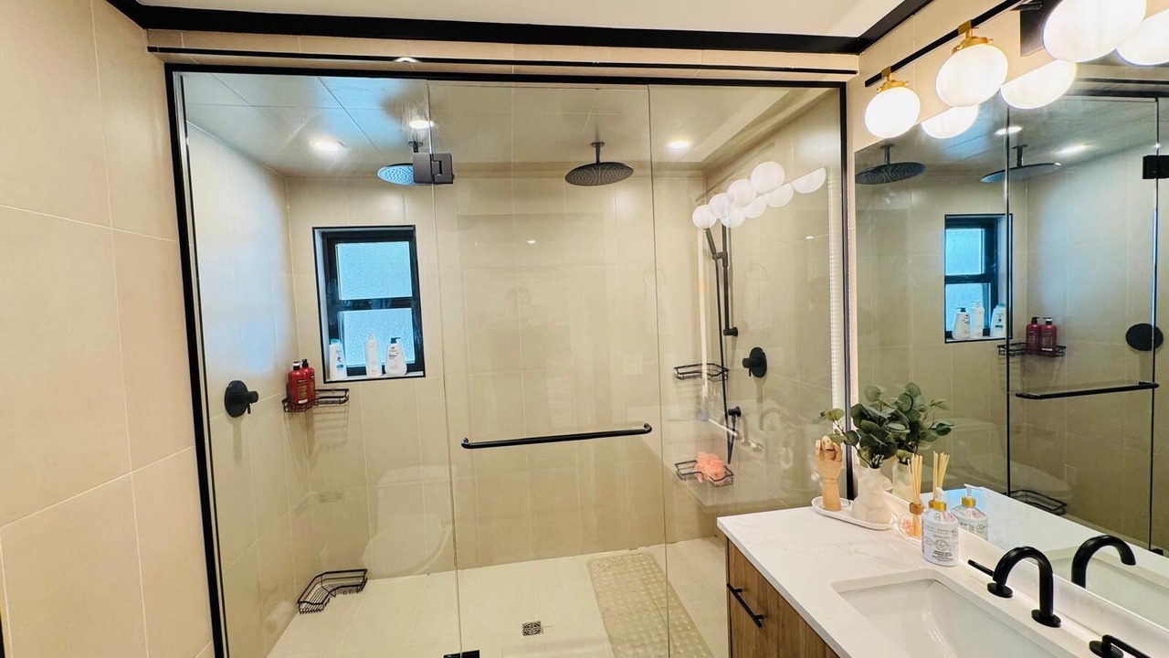 Photo of Bathroom in Delta